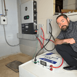 WattCycle NextGen 51,2V 100Ah LiFePO4 19 Zoll Rack Batterie mit Influencer Rocky Solar