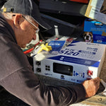 WattCycle NextGen 51,2V 100Ah LiFePO4 19 Zoll Rack Batterie und Influencer