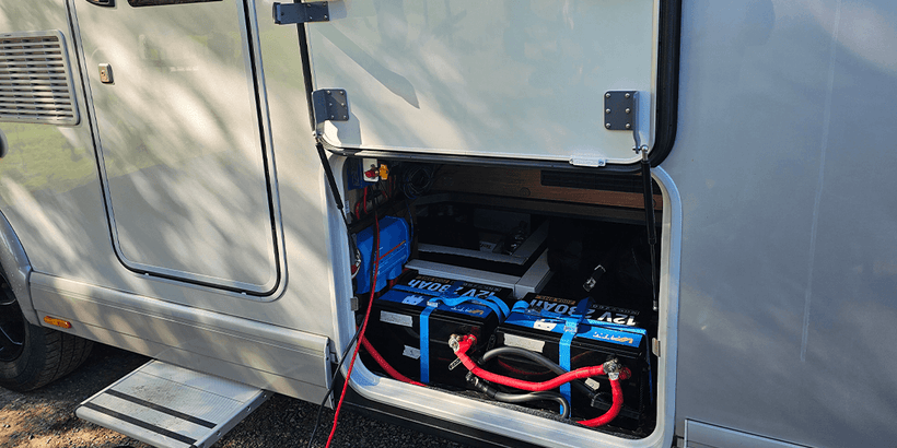 LiFePO4 Erfahrung der WattCycle 12V 280Ah Mini Solarbatterie mit Bluetooth für Wohnmobile/Camper