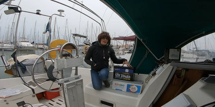 12V 314Ah Mini Smart Batterien vs. andere 12V 300Ah LiFePO4 Batterie in der Yacht